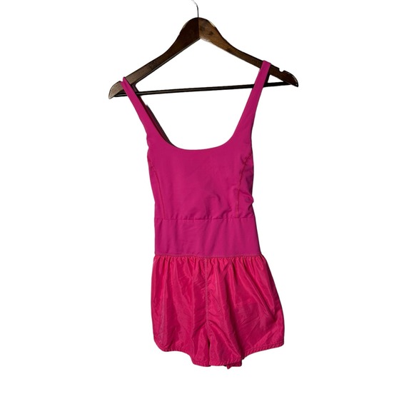 TCEC Hot pink One piece Athletic Romper shorts size large - Picture 1 of 2